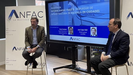 José López-Tafall, ANFAC, y Borja Carabante, Ayuntamiento de Madrid