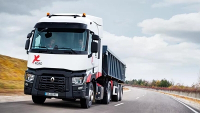 Renault Trucks presenta nuevas unidades del T X-Road